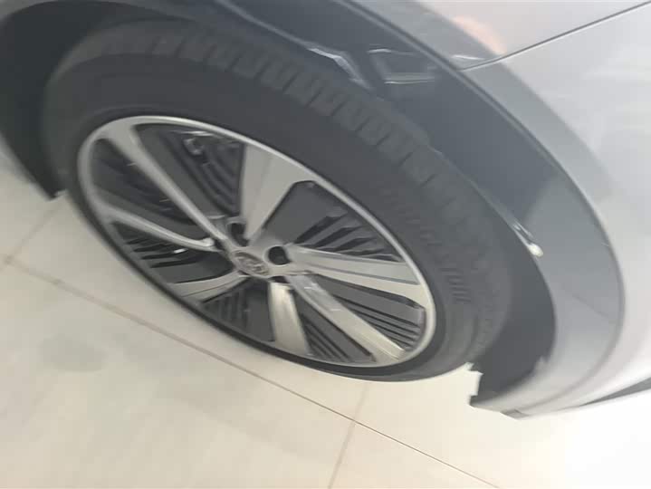 Toyota bZ5 2025 2025款 550 PRO智行版