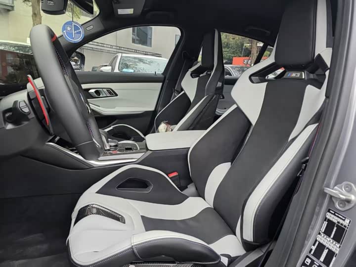 BMW M3 2024 2024款 M3四门轿车 M xDrive 雷霆版
