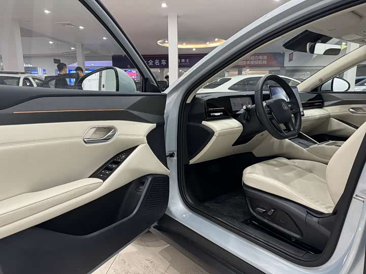 BYD Qin L 2025 2025款 EV 545KM卓越型