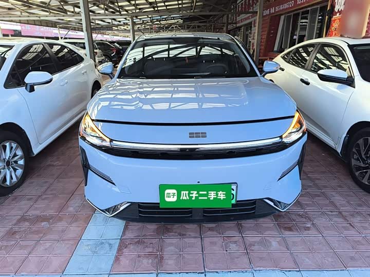 Geely Galaxy L6 2025 2025款 EM-i 140km 远航版