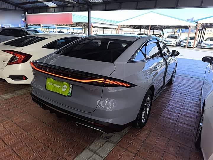 Geely Galaxy L6 2025 2025款 EM-i 140km 远航版