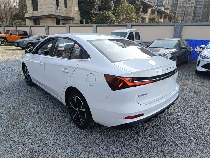 Roewe i5 2026 2026款 1.5L CVT豪华版