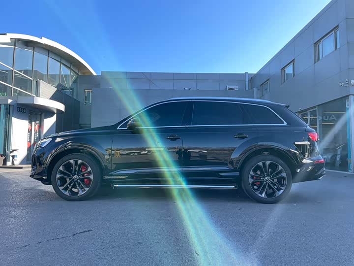 Audi Q7 2025 2025款 55 TFSI quattro S line运动型