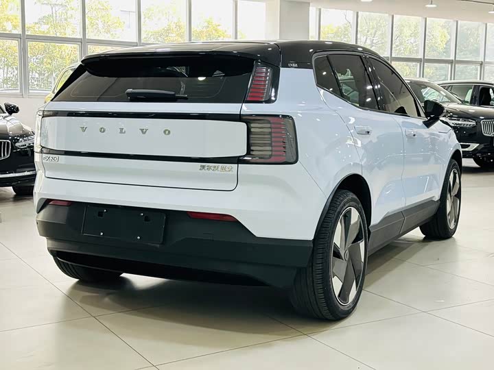 Volvo EX30 2025 2025款 后驱长续航版 Plus