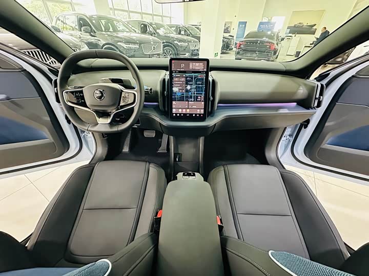 Volvo EX30 2025 2025款 后驱长续航版 Plus