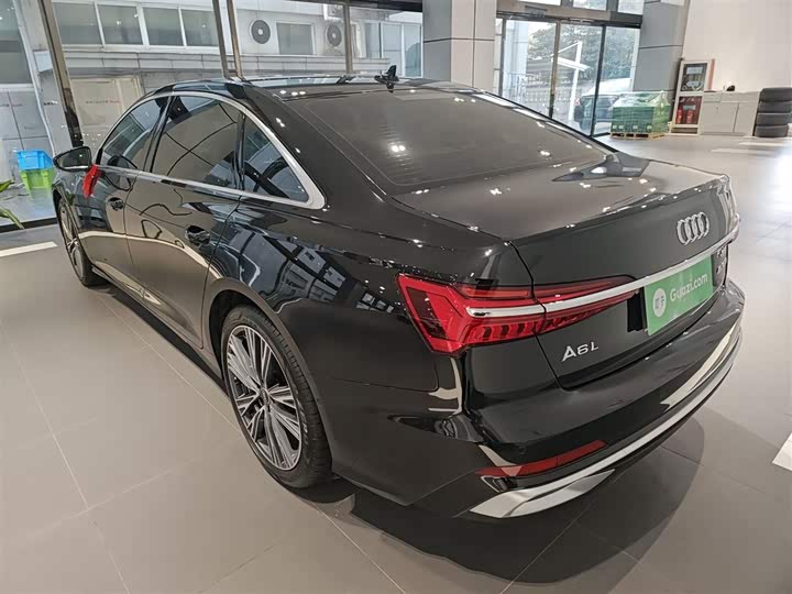 Audi A6L 2025 2025款 改款 45 TFSI 臻选动感型