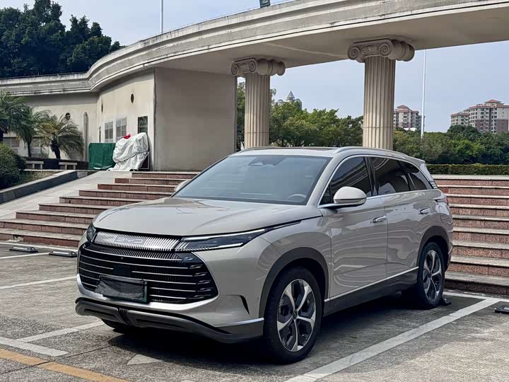 BYD Frigate 07 2023 2023款 DM-i 205KM 尊贵型