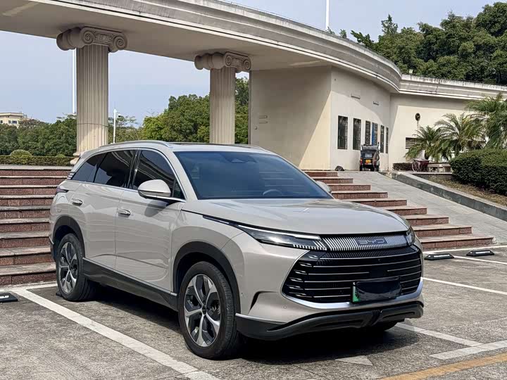 BYD Frigate 07 2023 2023款 DM-i 205KM 尊贵型