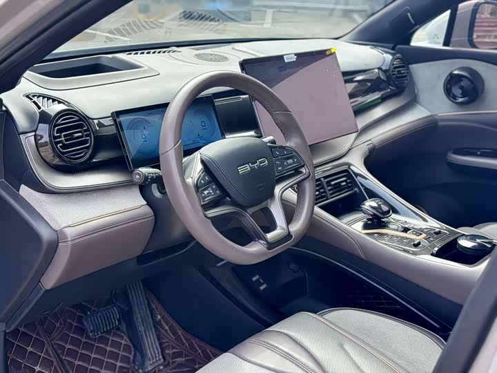 BYD Frigate 07 2023 2023款 DM-i 205KM 尊贵型