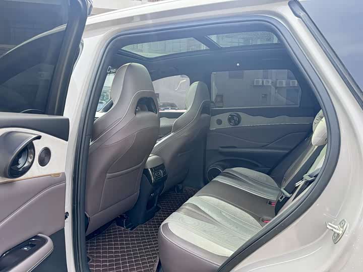 BYD Frigate 07 2023 2023款 DM-i 205KM 尊贵型