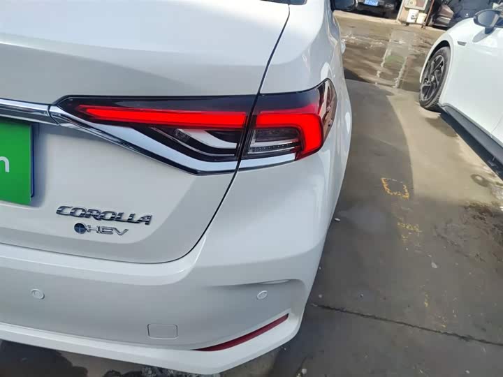 Toyota Corolla 2024 2024款 1.8L 智能电混双擎 精英版