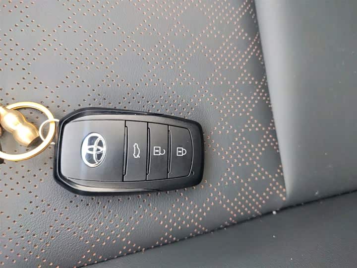 Toyota Corolla 2024 2024款 1.8L 智能电混双擎 精英版