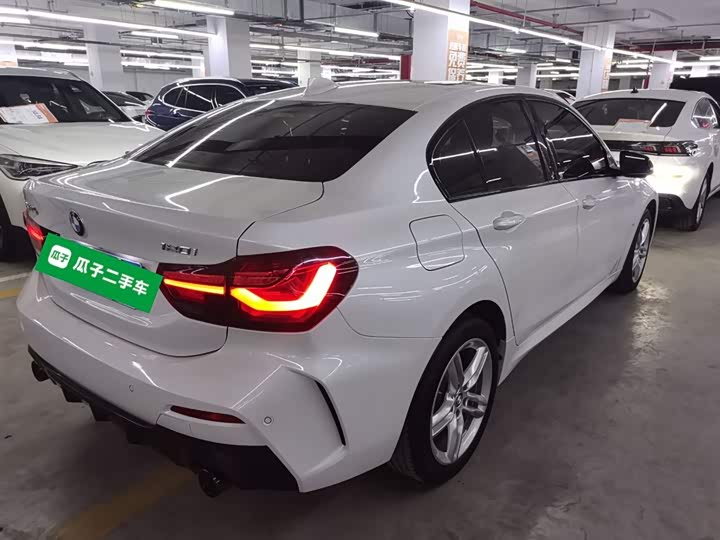 BMW 1 Series 2023 2023款 120i M运动曜夜版