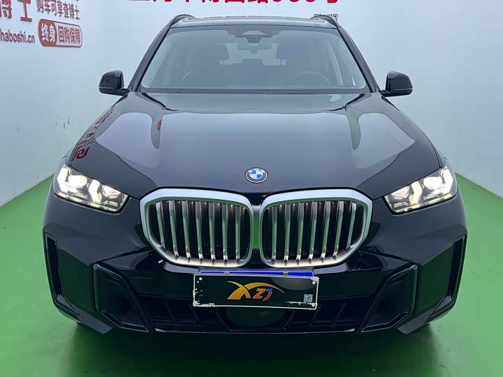 BMW X5 2025 2025款 xDrive 30Li 尊享型M运动曜夜套装