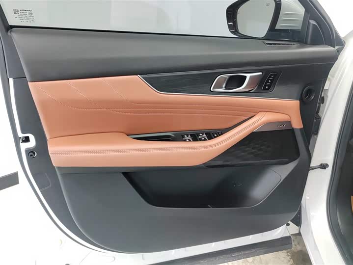 Changan UNI-K 2023 2023款 2.0T 四驱悦享型