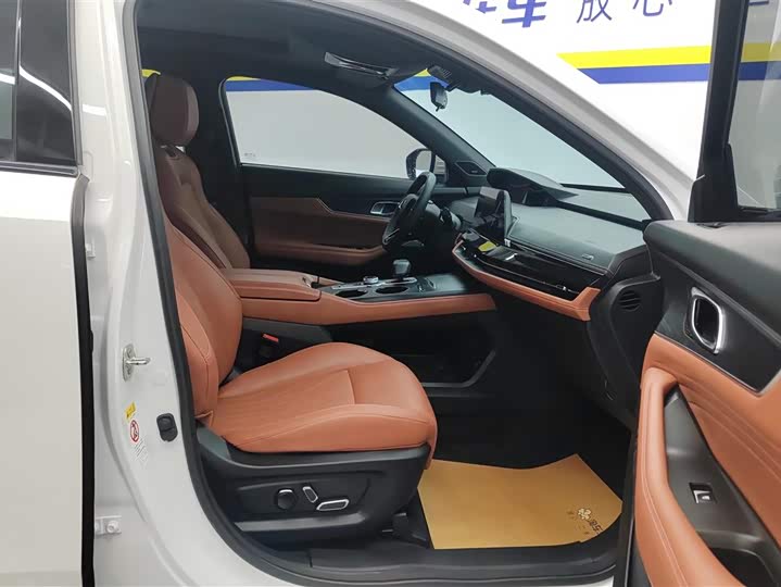 Changan UNI-K 2023 2023款 2.0T 四驱悦享型