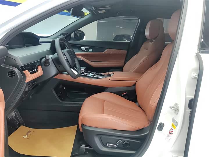 Changan UNI-K 2023 2023款 2.0T 四驱悦享型