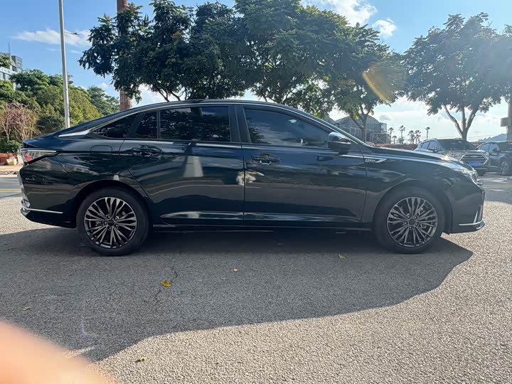 Dongfeng Aeolus Yixuan Max 2022 2022款 1.5T 超帅潮爸版