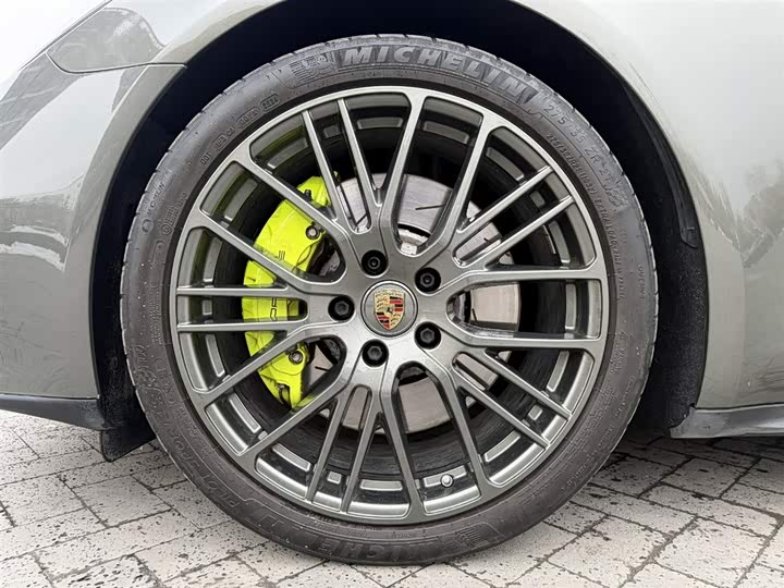 Porsche Panamera Hybrid 2023 2023款 Panamera 4 E-Hybrid 行政加长铂金版 2.9T