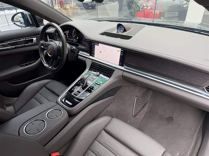 Porsche Panamera Hybrid 2023 2023款 Panamera 4 E-Hybrid 行政加长铂金版 2.9T