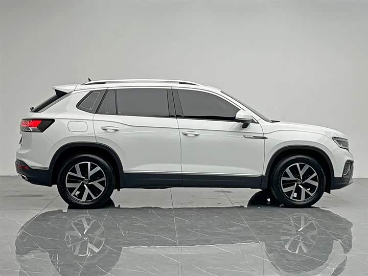 Volkswagen Tayron 2024 2024款 330TSI 两驱豪华Plus进阶版