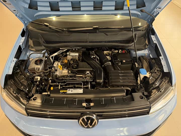 Volkswagen Tharu 2025 2025款 新锐 300TSI 锐享版