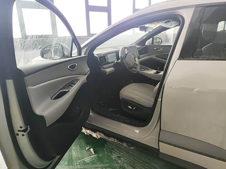 2025 BYD Sea Lion 06 Hybrid/EV