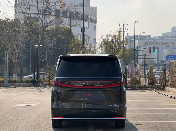 Lexus LM 2023 2023款 350h 七座隽雅版