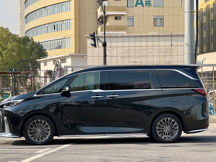 Lexus LM 2023 2023款 350h 七座隽雅版