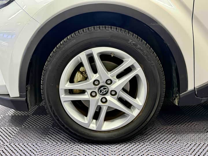 Toyota C-HR 2022 2022款 2.0L 领先版