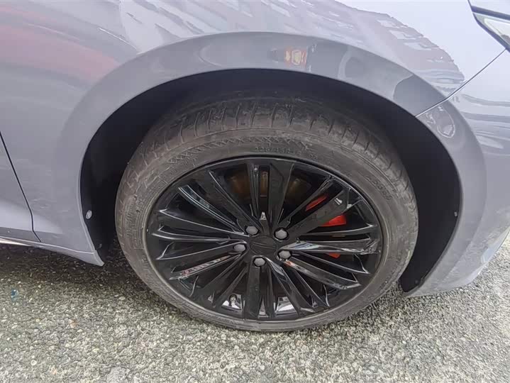 Geely Preface L 2024 2024款 油混 1.5TD 天宫版