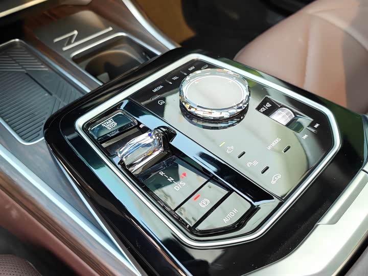 BMW 7 Series 2023 2023款 740Li 领先型 M运动套装