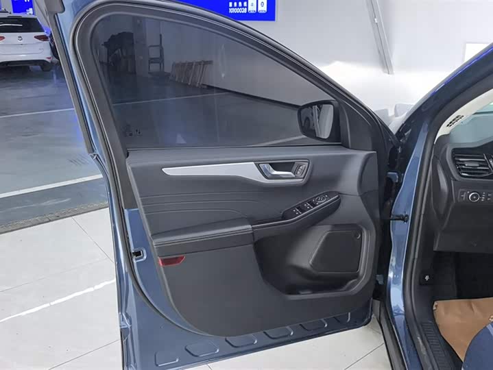 Ford Escape 2024 2024款 EcoBoost 245 两驱耀享款