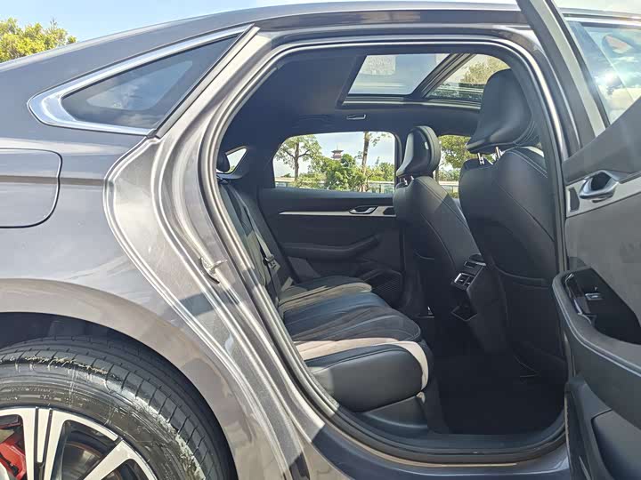 Geely Preface 2025 2025款 东方曜 2.0TD 望月版