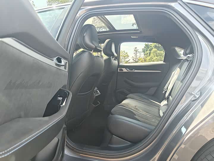 Geely Preface 2025 2025款 东方曜 2.0TD 望月版