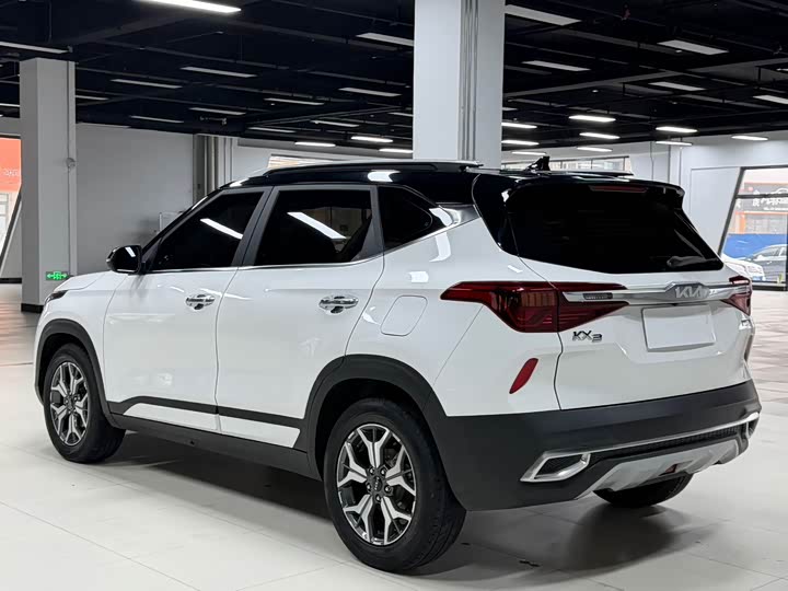 Kia KX3 2021 2021款 1.5L CVT潮流版