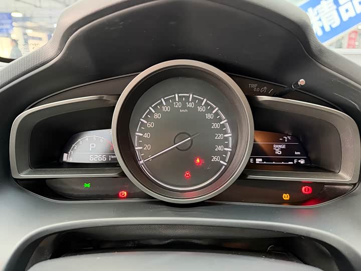 Mazda CX-4 2021 2021款 2.0L 自动两驱蓝天活力版