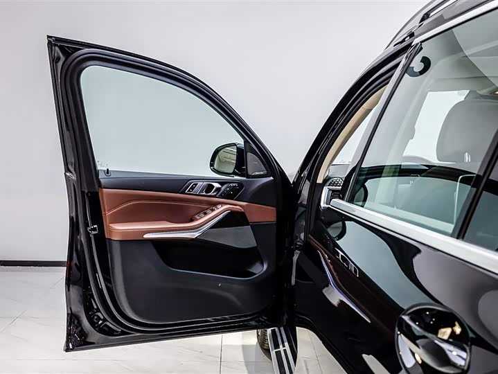 BMW X7 2023 2023款 xDrive40i 领先型豪华套装