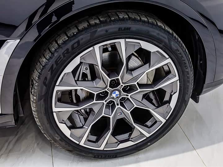 BMW X7 2023 2023款 xDrive40i 领先型豪华套装