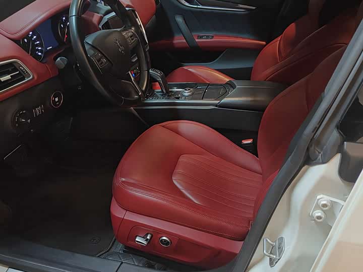 Maserati Ghibli 2022 2022款 2.0T GT锋芒版