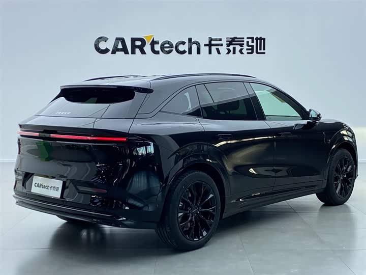 Zeekr 7X 2025 2025款 100kWh 长续航后驱智驾版
