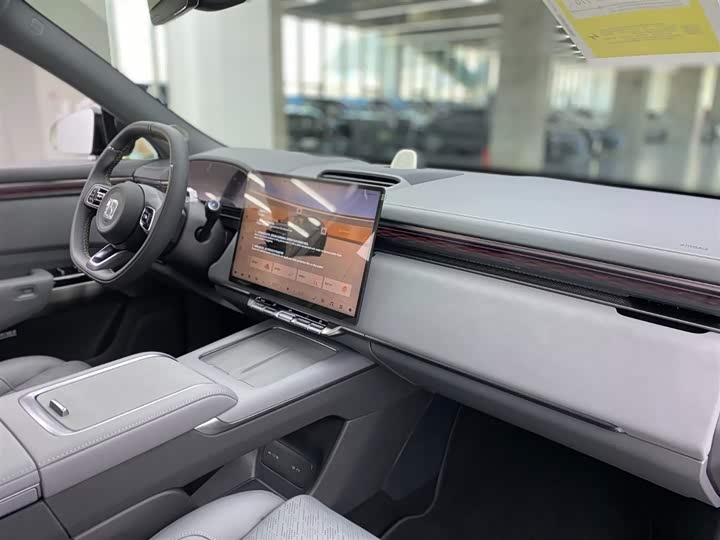 Zeekr 7X 2025 2025款 100kWh 长续航后驱智驾版