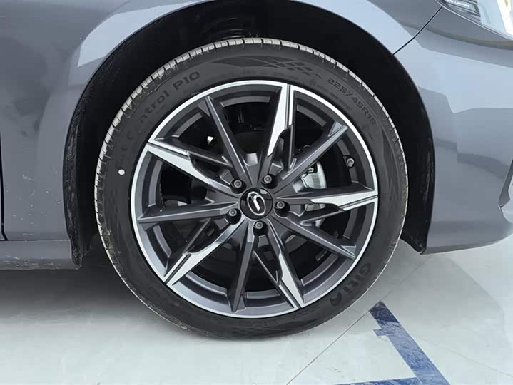 GAC Trumpchi Empow R 2024 2024款 270T DCT 影豹S版