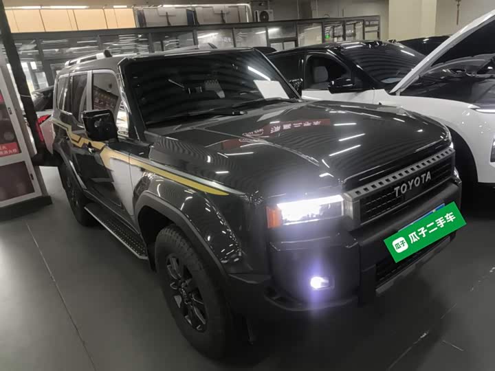 Toyota Prado 2024 2024款 2.4T 悍野WX版 6座