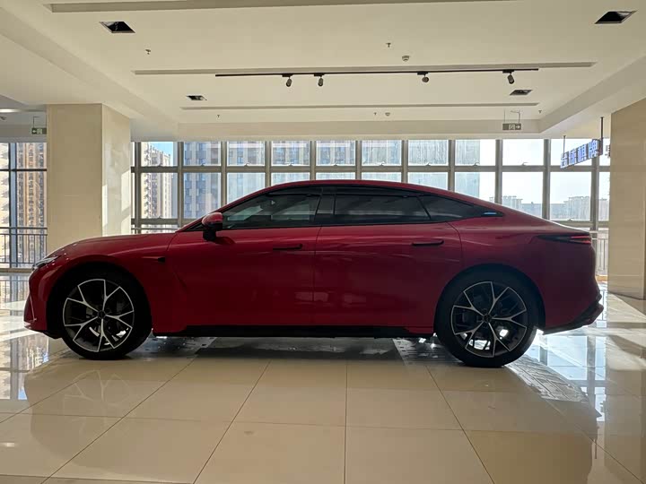 Exeed Sterra ES 2025 2025款 纯电 Pro城区辅助驾驶 77kWh