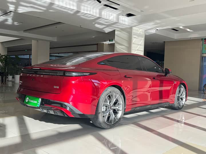 Exeed Sterra ES 2025 2025款 纯电 Pro城区辅助驾驶 77kWh