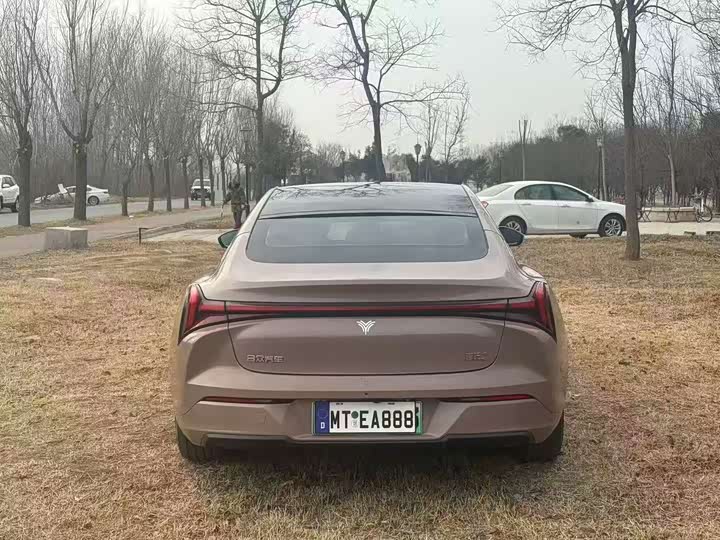 Hozon S 2022 2022款 纯电 715km 后驱大版