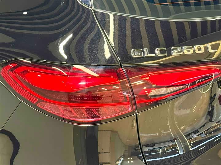 Mercedes-Benz GLC-Class 2025 2025款 GLC 260 L 4MATIC 动感型