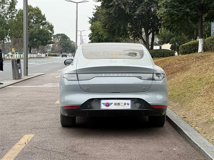 Leapmotor C01 2024 2024款 增程 316尊享版