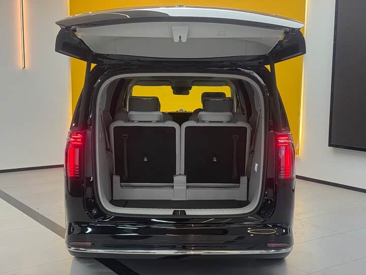 Volvo EM90 2025 2025款 Ultra 六座